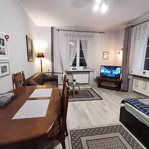 Cozy In The Old Town Проживание в семье